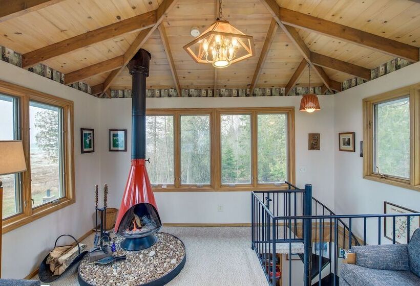 Serene Lakefront Baileys Harbor Home W/ Deck!