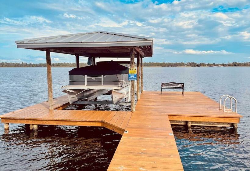 Lakefront Home W/ Game Room, Kayaks, & Fire Pit