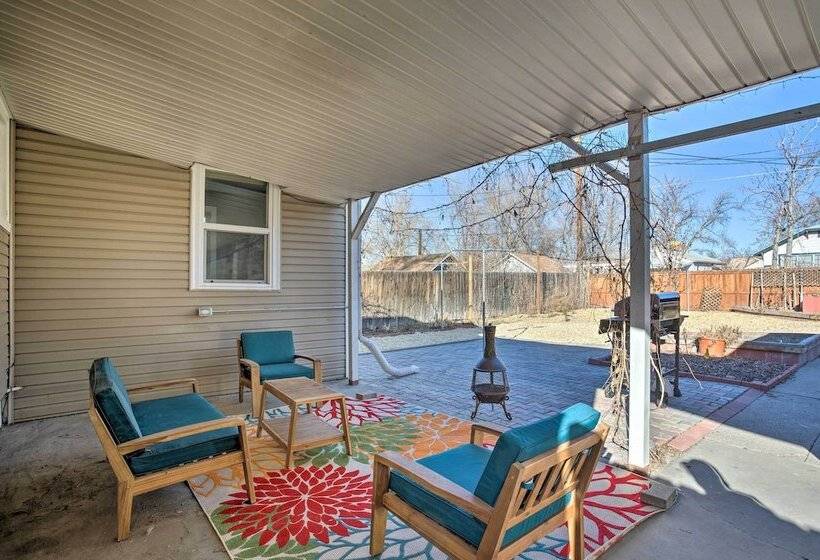 Adventure Home Base   7 Blocks To Downtown!