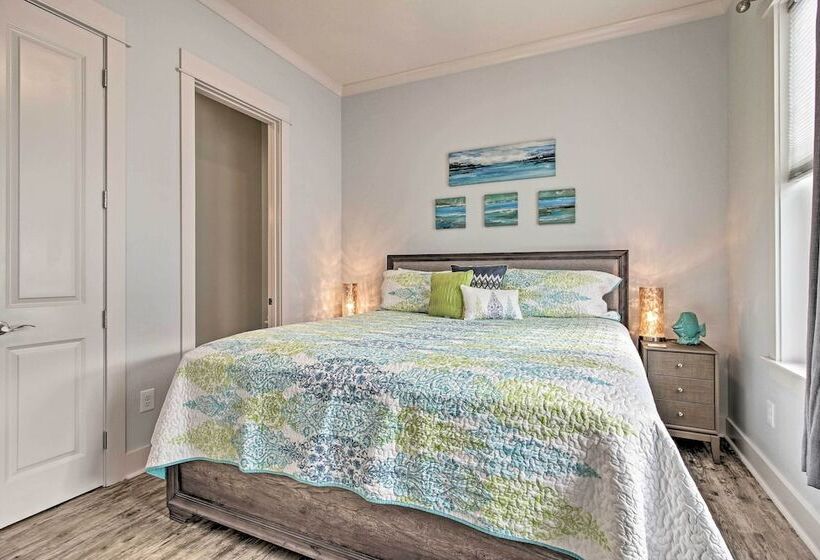 Gulf Shores Home W/ Shared Pool, 2 Blocks To Beach