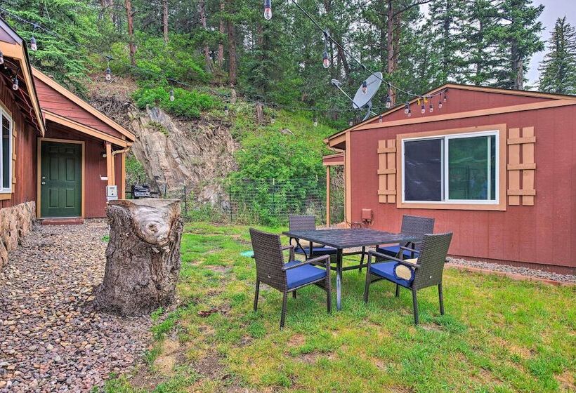Creekside Morrison Cabin ~ 9 Mi To Red Rocks Park!