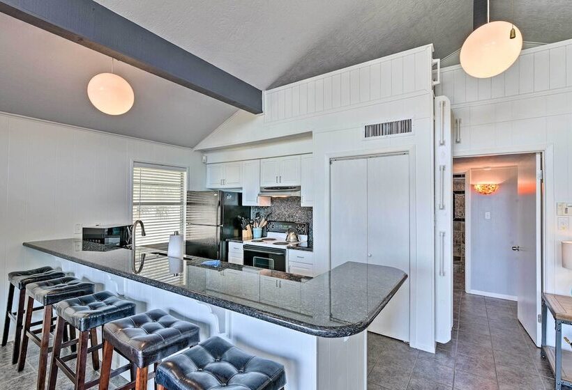Cozy Galveston Beach House   Walk To The Gulf!