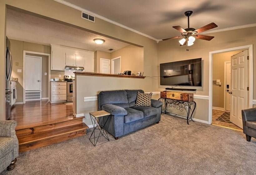 Cozy Home W/ Fenced Yard < 1 Mi Downtown Matthews!