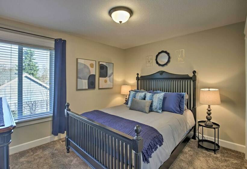 Cozy Retreat W/ Private Yard ~ 13 Mi To Salem