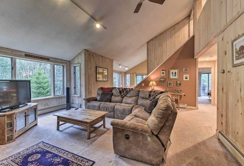 Dover Home: 7 Mi To Mount Snow Grand Summit Resort