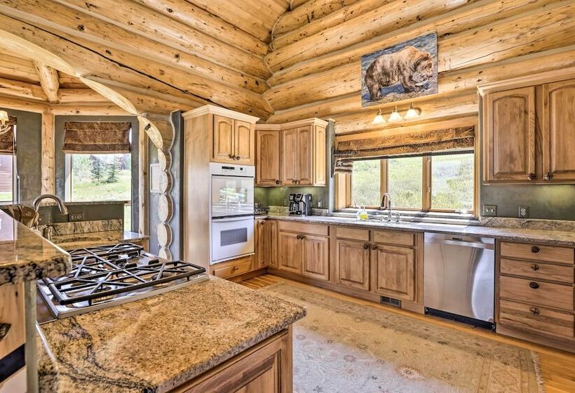 Skiing & Hiking Access: Spacious Granby Cabin!