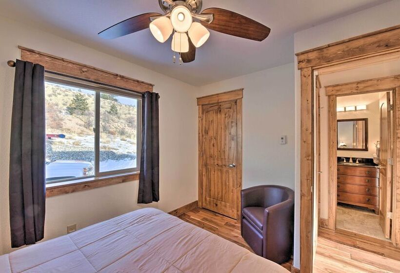 Fairplay Cabin W/ Pool Table, Deck & Mountain View