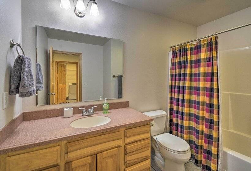 Idyllic Retreat ~ 20 Mi To Olympic National Park!