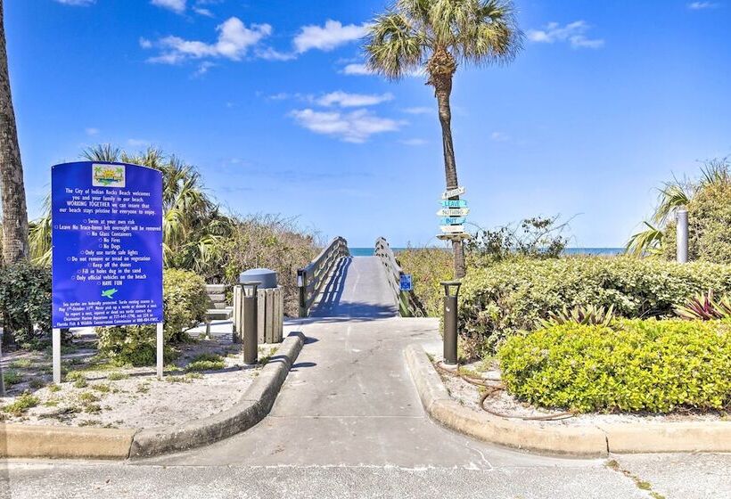 Indian Rocks Beach Oasis   2 Blocks To Beach!
