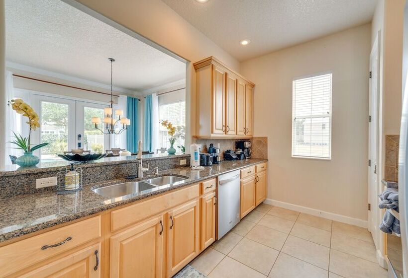 6 Mi To Disney: Lakefront Reunion Resort Home