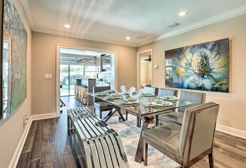 Luxe Cape Coral Escape W/ Pool: 4 Mi To Beach