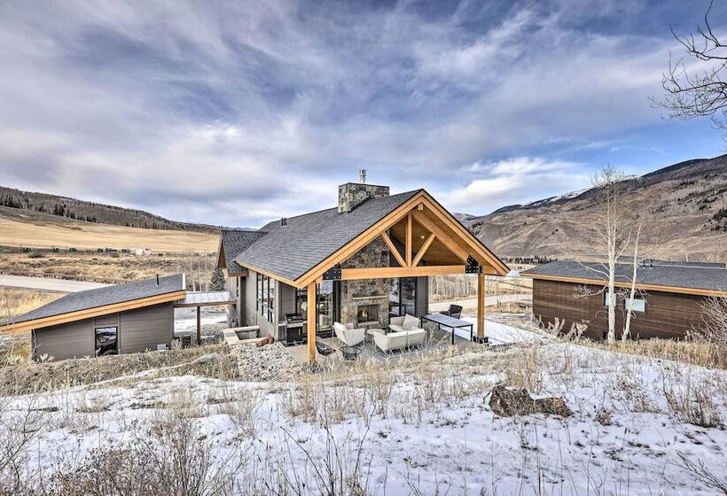 Luxe Home W/ Patio & Pool Access In Silverthorne!