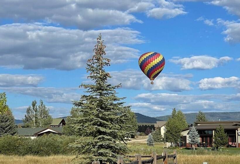 Modern Pagosa Springs Home W/ Deck On Village Lake