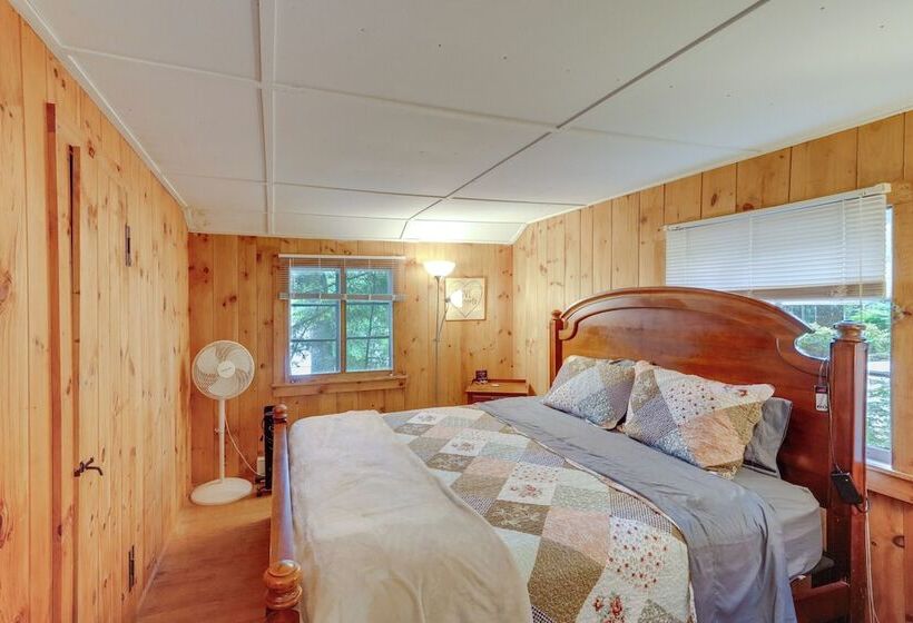 Rustic Berkshires Cottage At Lake Buel W/ Kayaks!