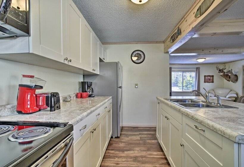 Secluded Home 15 Min. From Lake Nebagamon!