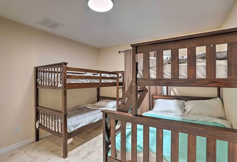 Seminole Home W/ Heated Pool + Spa ~ 4 Mi To Ocean