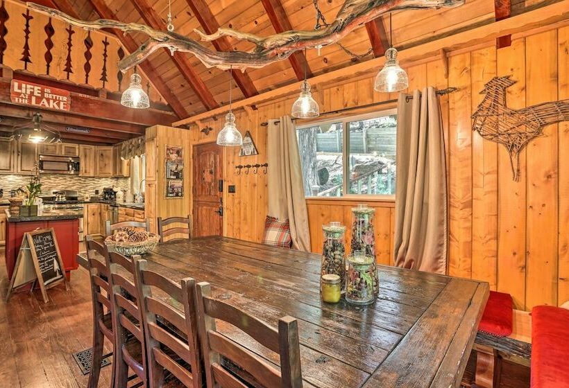 Tree House Chalet  In Lake Arrowhead Village