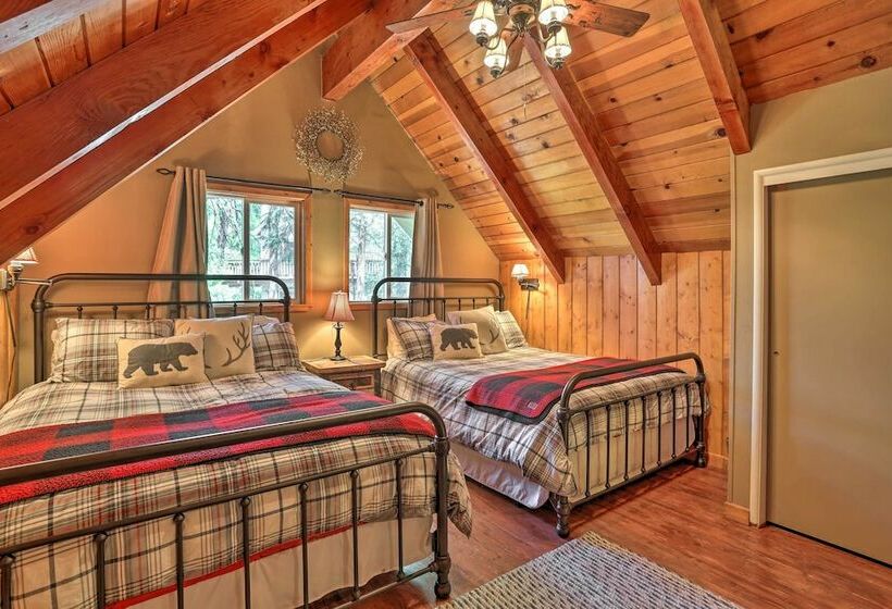 Tree House Chalet  In Lake Arrowhead Village