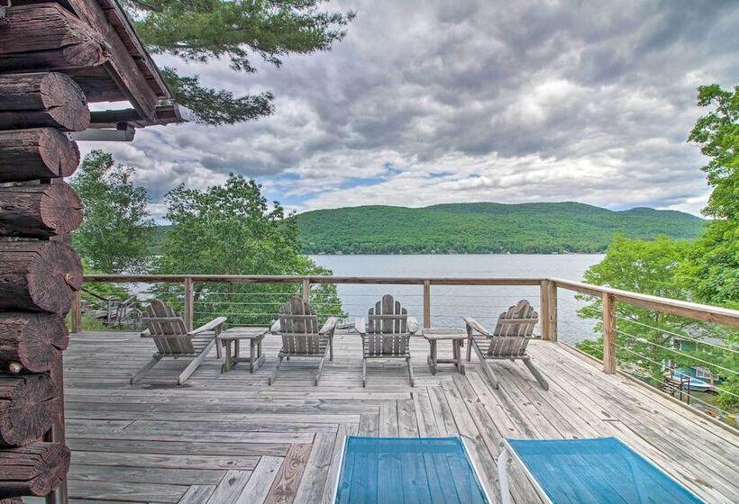 Waterfront Lake George Cabin: Walk To Water