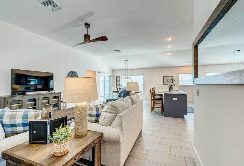 Near Golf: Home W/ Grill & Pool Access In Wildwood