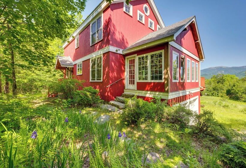 Architect Designed Franconia Home: Hot Tub & Views