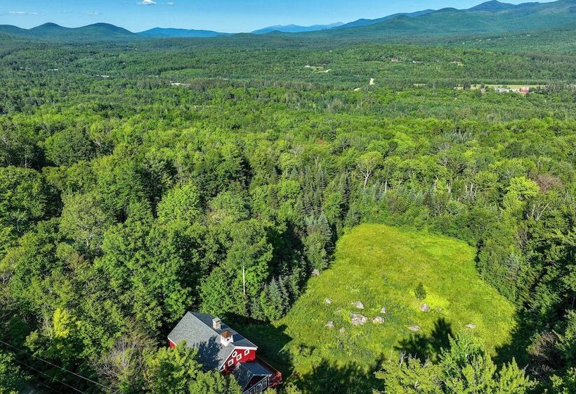 Architect Designed Franconia Home: Hot Tub & Views