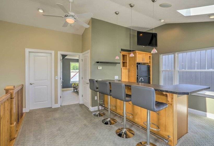 Central Cleveland Gem W/ Direct Skyline View!
