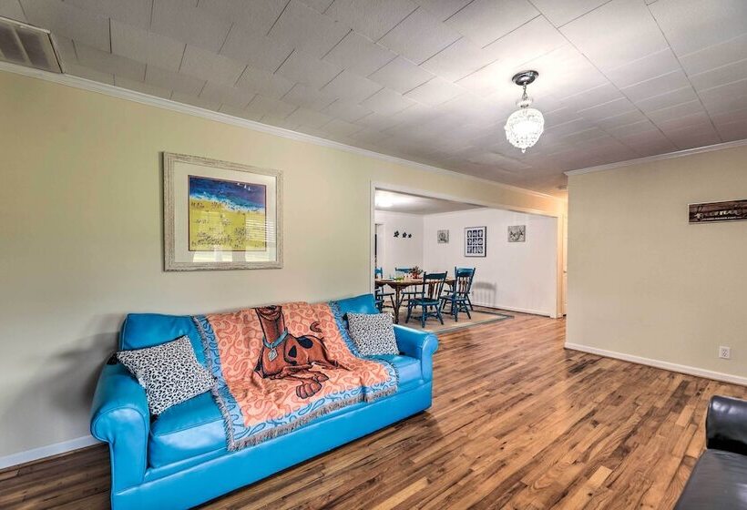 Charming Harkers Island Home   Fish & Boat!