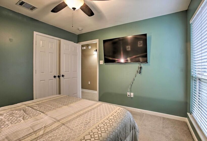 Charming Louisiana Home   21 Mi To Lsu!