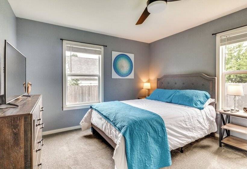 Charming Mcminnville Home   Walk To Wineries!