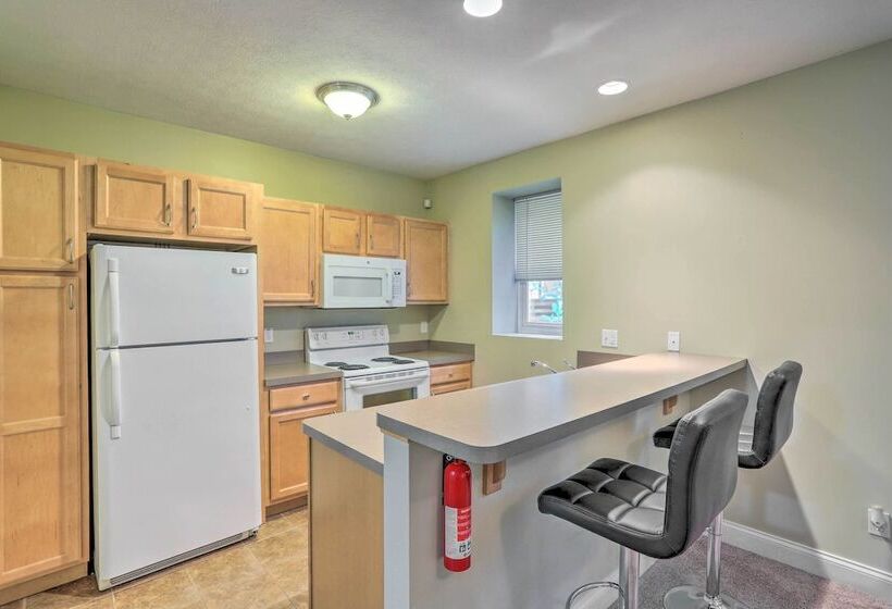 ~ 2 Mi To Downtown   Cozy Cleveland Unit
