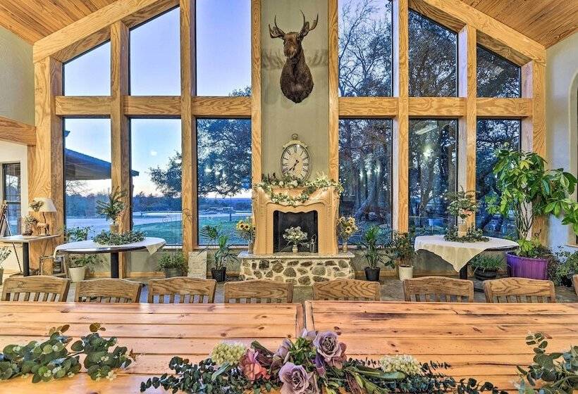 Banquet Hall & Pool: Expansive Forestburg Ranch!