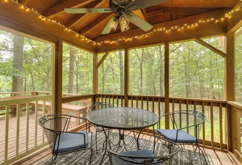 Fully Renovated Broadway Cabin W/ Private Hot Tub!