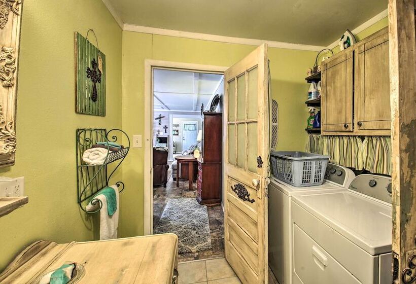 Home W/ Ouachita River & Lake Hamilton Access