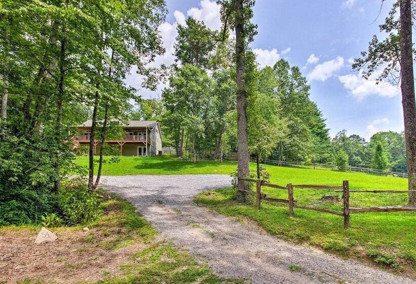 Home W/ Deck & Game Room   8 Mi To Asheville