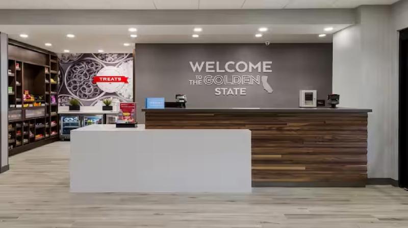 בית מלון כפרי Hampton Inn Concord