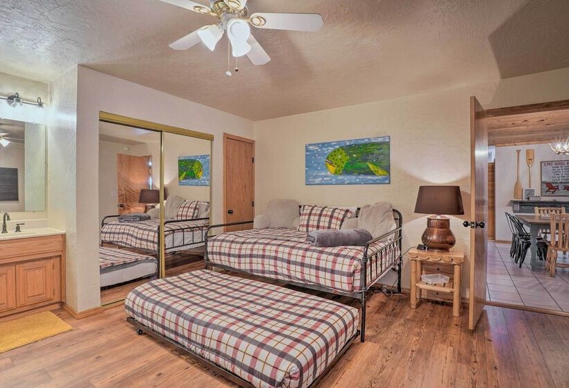 Lush Garfield Cabin W/ Community Pool & Lake!