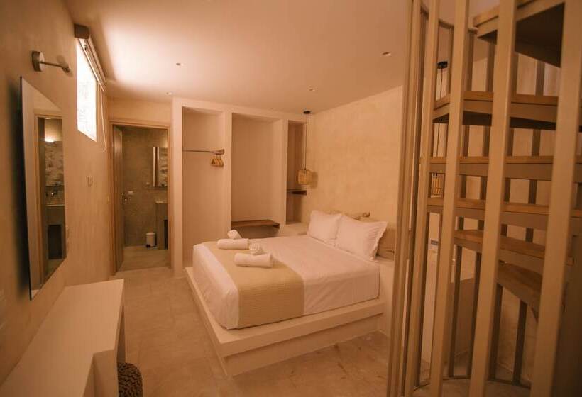 Mani Luxury Suites