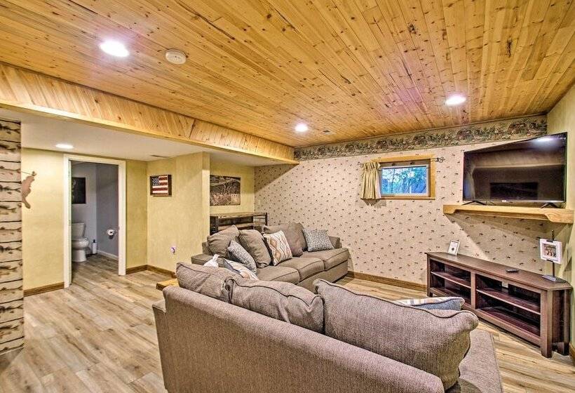 Massanutten Resort Log Cabin W/ Mountain Views!