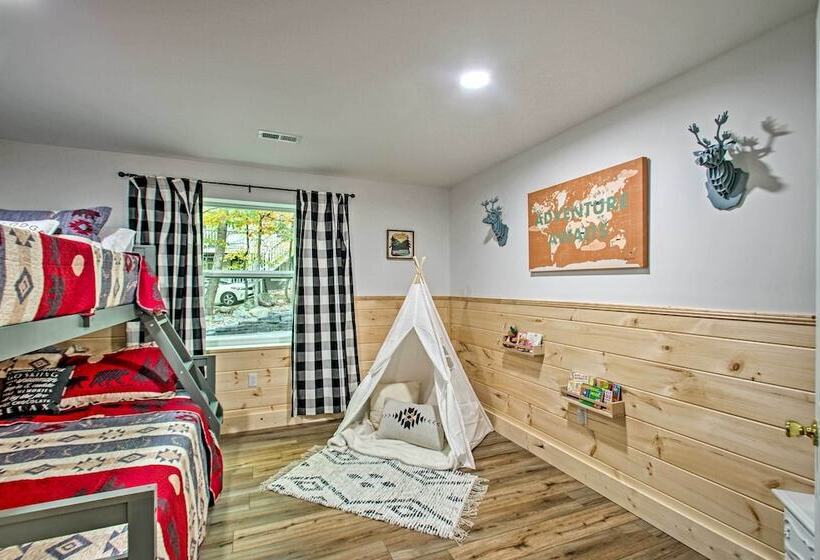 Massanutten Resort Log Cabin W/ Mountain Views!