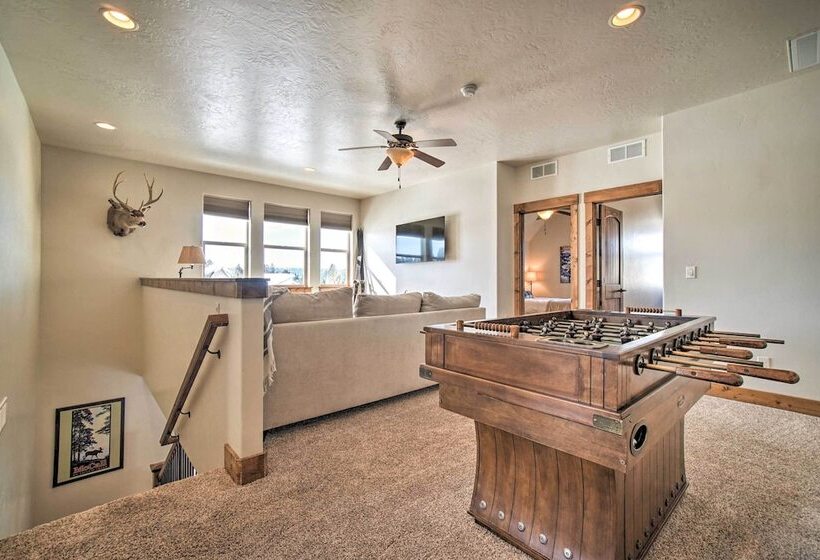 Mccall Home + Hot Tub ~ 2 Mi To Payette Lake