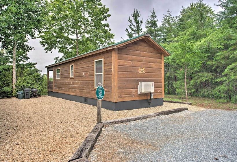 Mill Spring Cabin Near Parker Binns Winery!