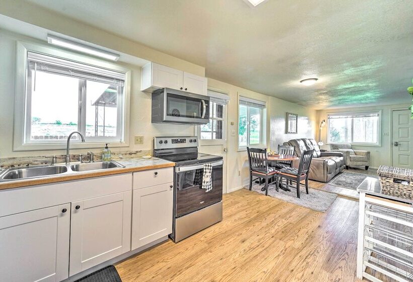 Modern Cortez Mountain Retreat W/ Yard & View