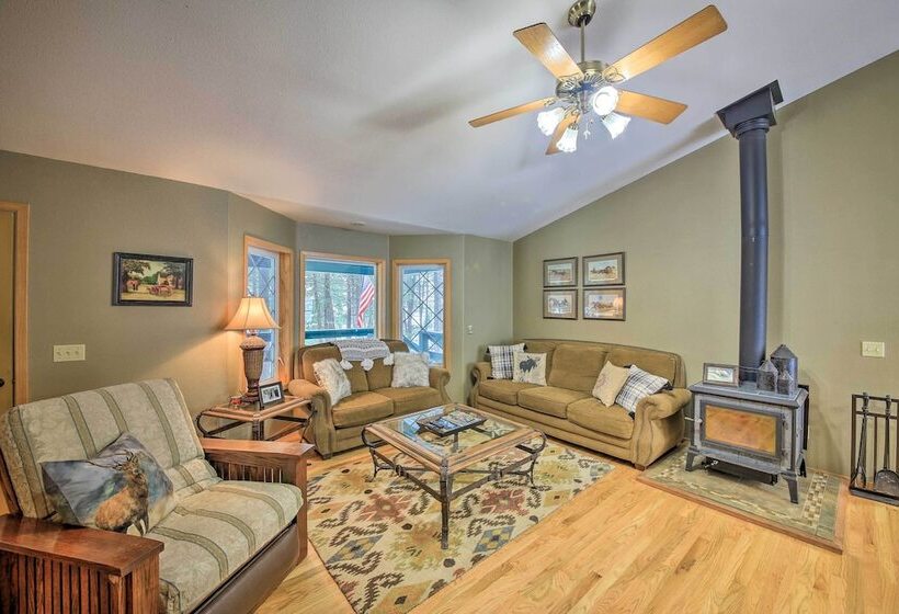 Montana Home On 5 Acres: Near Lake Koocanusa!