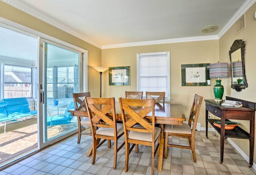 Oceanside Beach House In Pvt Beach Community!