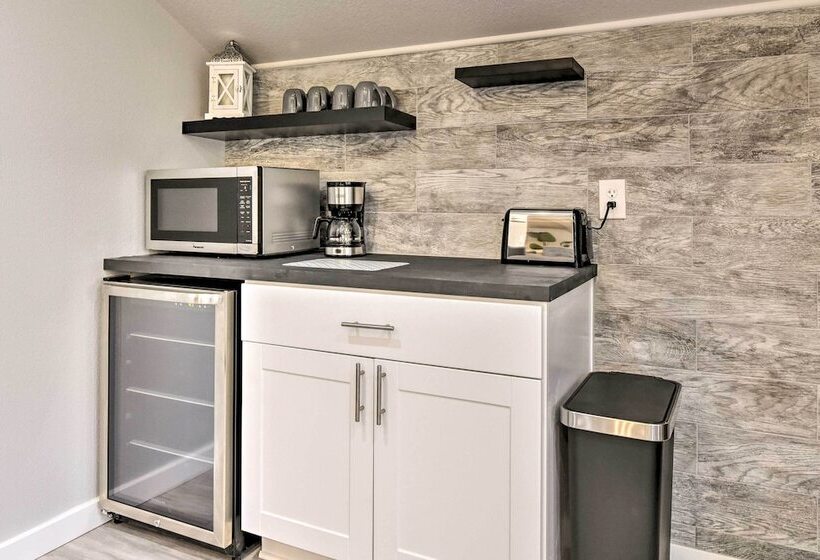 Oregon City Abode ~ 23 Mi To Dtwn Portland!