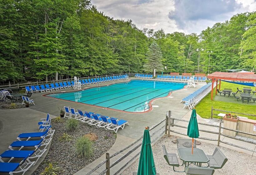 Pet Friendly Home W/ Deck At Big Bass Lake!
