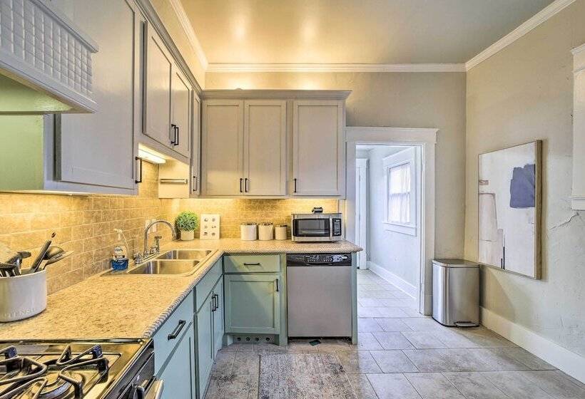 Pet Friendly Tulsa Home, 2 Mi To Downtown!