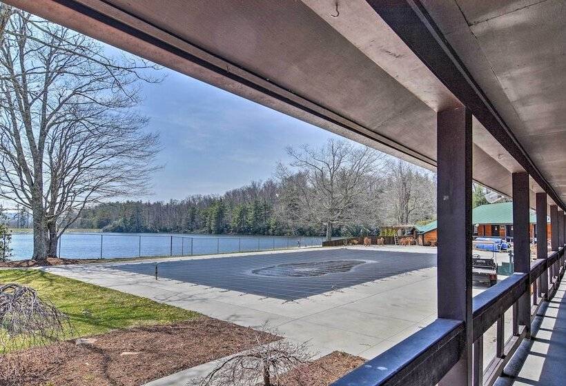 Riverfront Newland Home W/ Pool & Golf Club Access