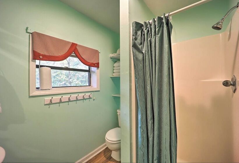 Riverfront Newland Home W/ Pool & Golf Club Access